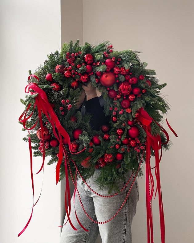 Christmas wreath: RED 60 cm