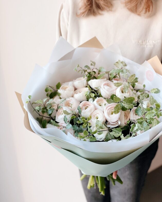 Ranunculus+greens - Image 4