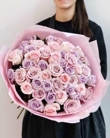 perfect pink mix 51 pc by Coolflowers flower delivery in Prague